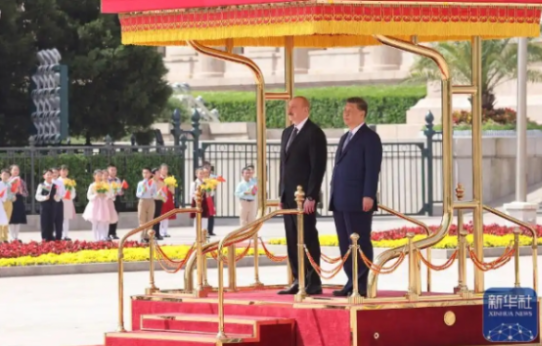 习近平(右) 习近平(右)