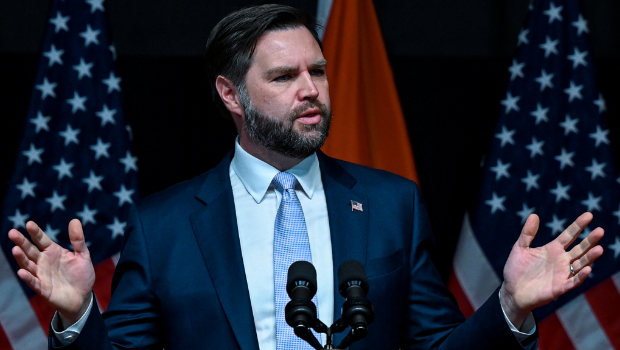 2025年4月22日,美国副总统万斯于印度斋浦尔的拉贾斯坦国际中心发表讲话。 2025年4月22日,美国副总统万斯于印度斋浦尔的拉贾斯坦国际中心发表讲话。