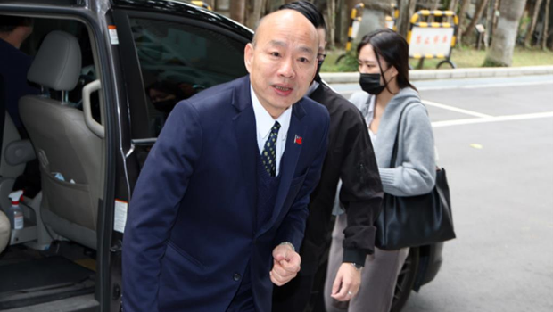 媒体追问,是否将出席426集会,韩国瑜表示,他会参加,也在这里呼吁所有热爱台湾民主的好朋友,关心台湾前途的好朋友,一起上凯达格兰大道。 媒体追问,是否将出席426集会,韩国瑜表示,他会参加,也在这里呼吁所有热爱台湾民主的好朋友,关心台湾前途的好朋友,一起上凯达格兰大道。