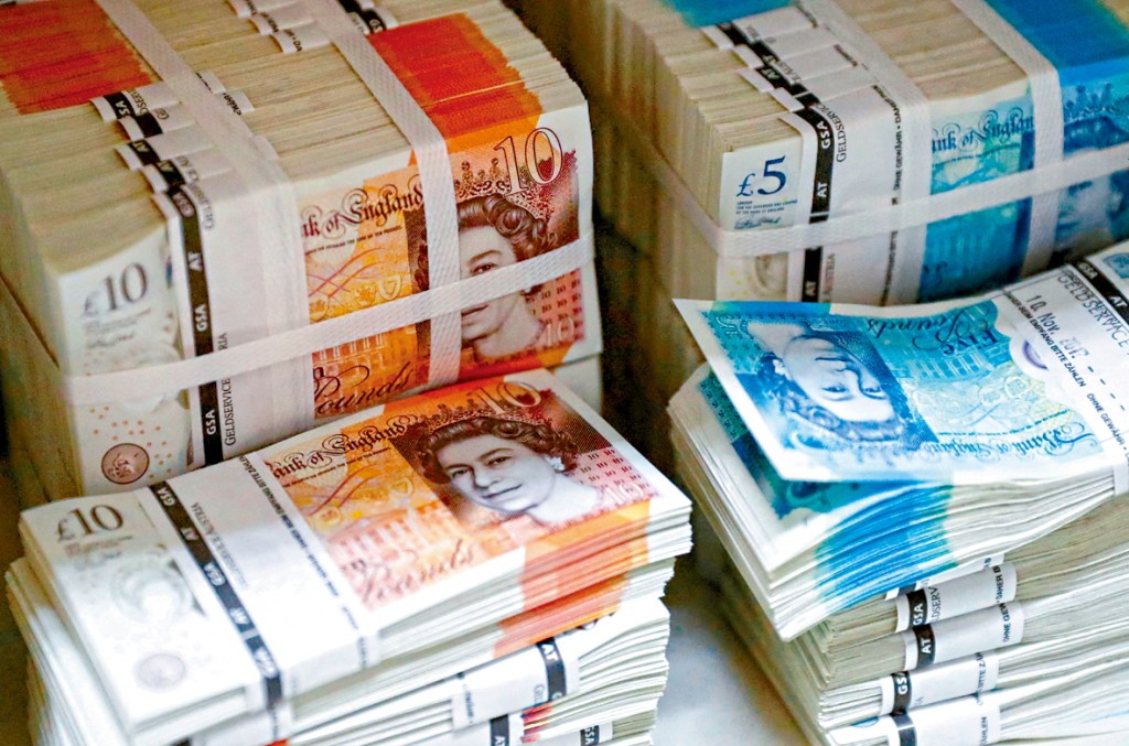 近期英镑强势,兑港元曾升上10.4算。 近期英镑强势,兑港元曾升上10.4算。