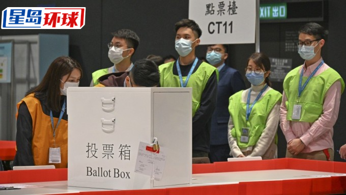 选民登记运动今日(25日)展开。 选民登记运动今日(25日)展开。