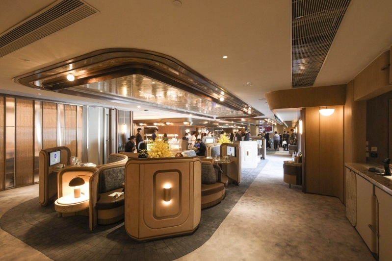 升级后的骏轩内部设计匠心独运,备有多元化的座位设置满足顾客需求。 升级后的骏轩内部设计匠心独运,备有多元化的座位设置满足顾客需求。