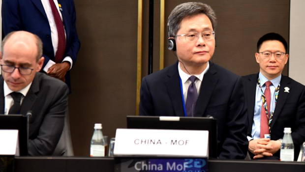 蓝佛安指中国将采取更加积极有为的宏观政策。 蓝佛安指中国将采取更加积极有为的宏观政策。