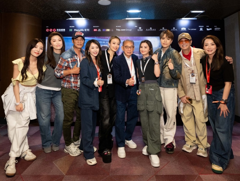 英皇艺人人才鼎盛。 英皇艺人人才鼎盛。