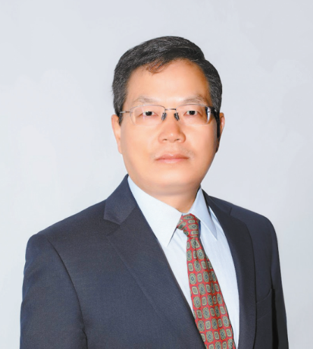 南加州移民律师黄笑生。 南加州移民律师黄笑生。