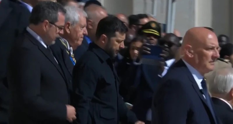 澤連斯基出席教宗方濟各的葬禮。