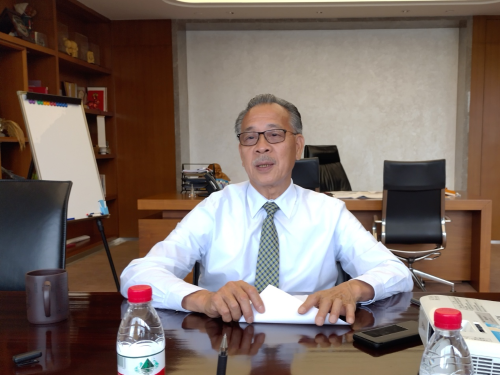 东江集团(控股)有限公司的李沛良主席接受访问 东江集团(控股)有限公司的李沛良主席接受访问