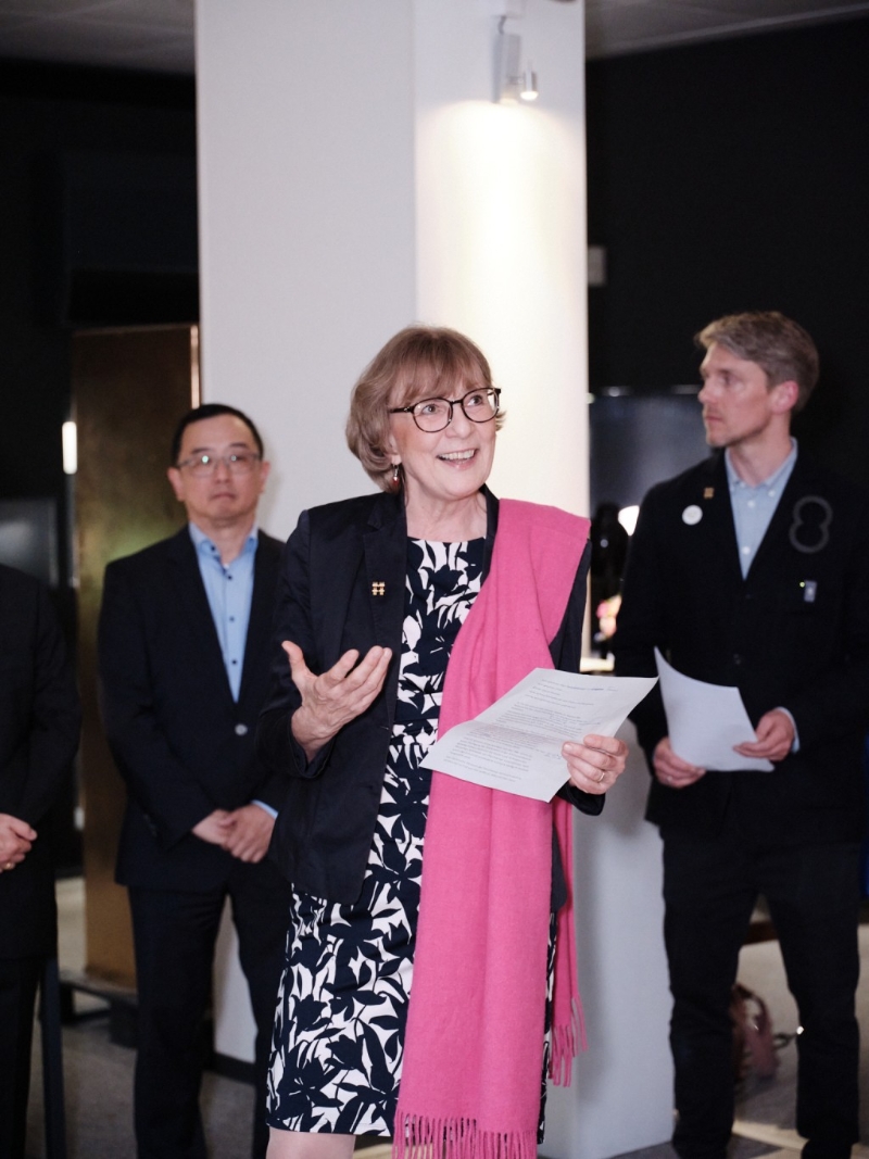 普福尔兹海姆市文化局代表、艺术史学家克劳迪娅班布施。 普福尔兹海姆市文化局代表、艺术史学家克劳迪娅班布施。