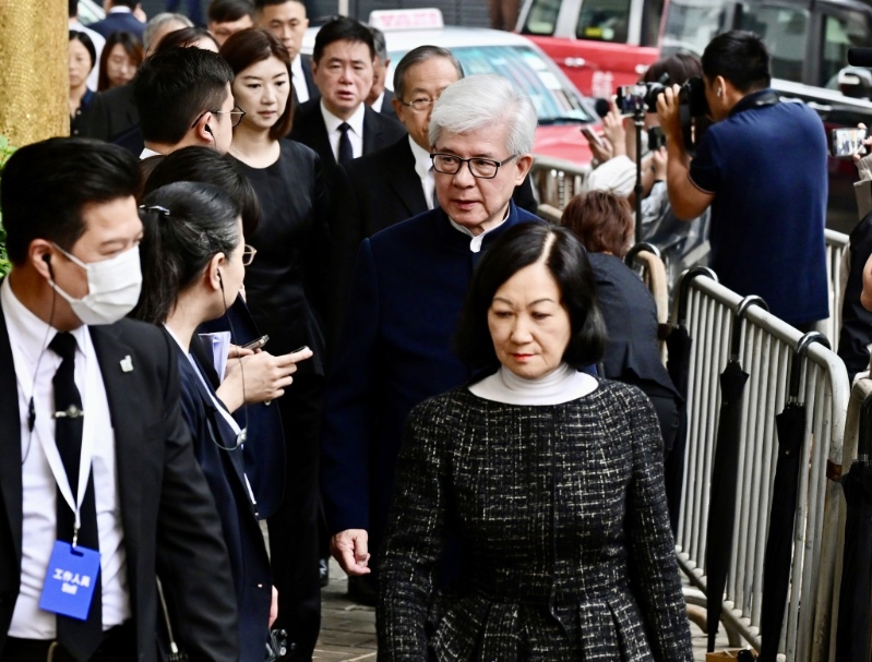 行会召集人叶刘淑仪与多名新民党成员到场。 刘骏轩摄