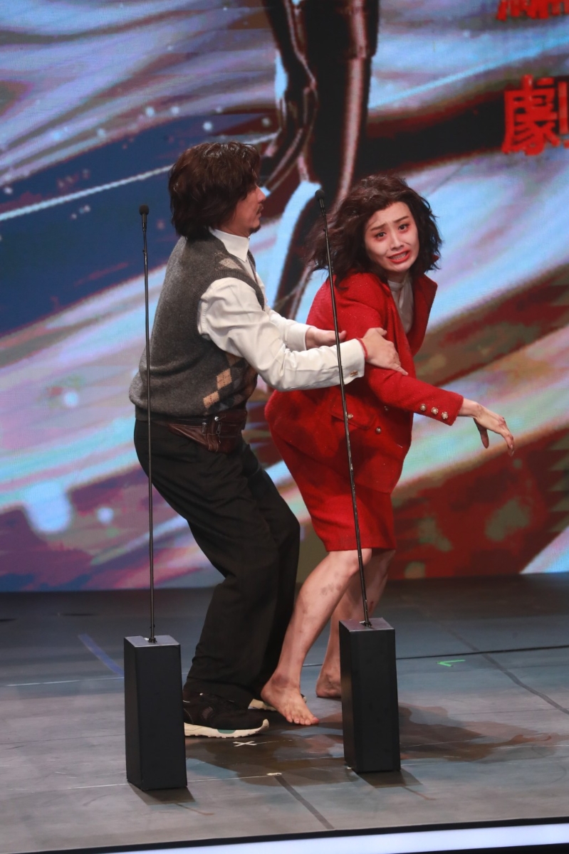 陈法拉与张家辉以《赎梦》的角色造型现身。 陈法拉与张家辉以《赎梦》的角色造型现身。