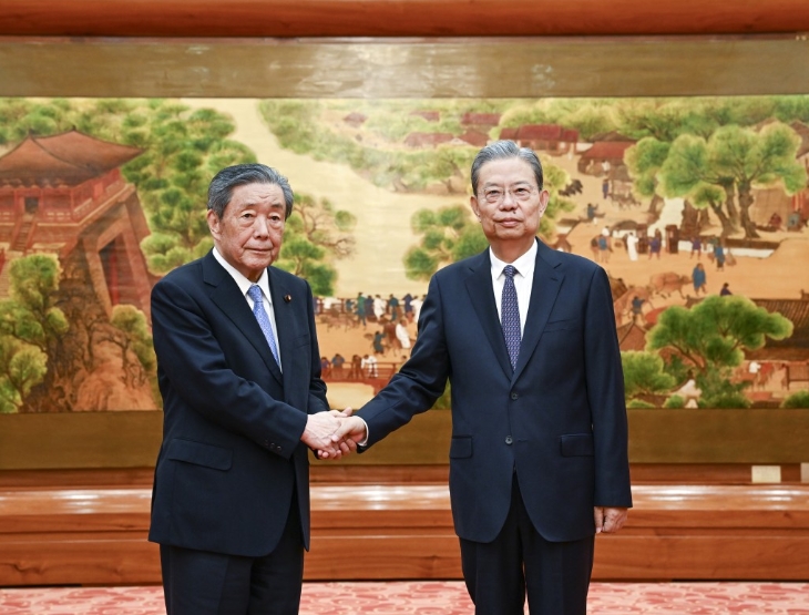 全国人大常委会委员长赵乐际会见森山裕。 全国人大常委会委员长赵乐际会见森山裕。