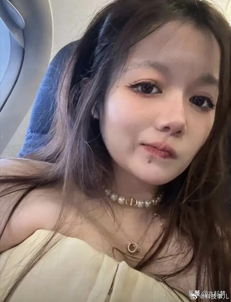 网上流出疑似董袭莹的照片。 微博@科技事儿 网上流出疑似董袭莹的照片。 微博@科技事儿