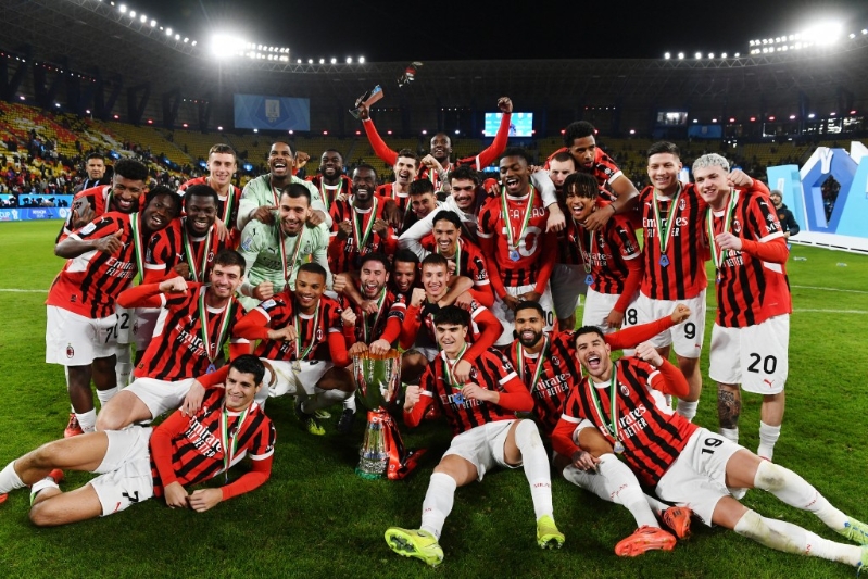 AC米兰今年取得意大利超级冠军。路透社 AC米兰今年取得意大利超级冠军。路透社