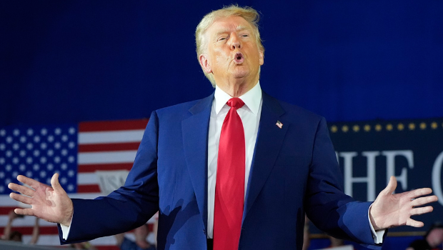 美国总统特朗普29日晚间在汽车重镇密西根州举行大型集会活动 美国总统特朗普29日晚间在汽车重镇密西根州举行大型集会活动