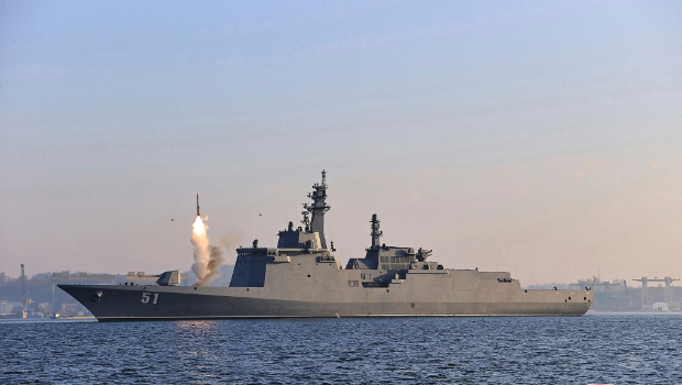 “崔贤”号武器测试。 “崔贤”号武器测试。