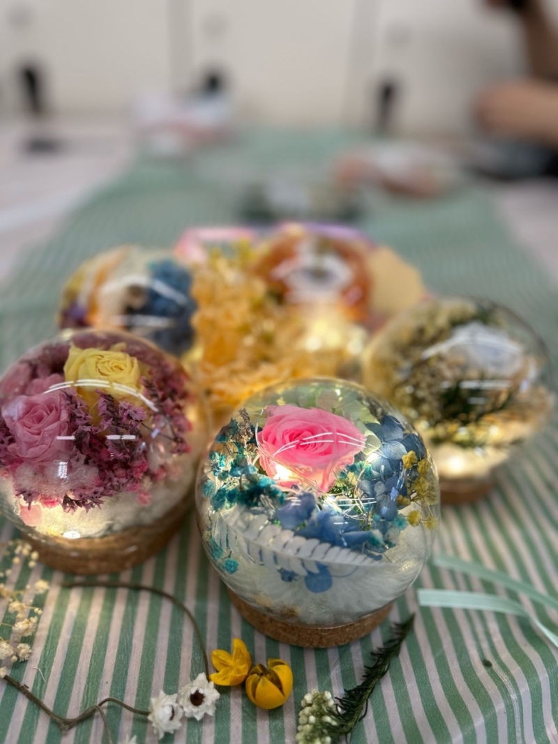 13B母亲节活动干花玻璃夜灯DIY 13B母亲节活动干花玻璃夜灯DIY