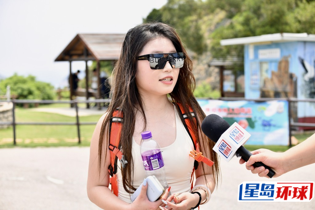 内地客周小姐昨日到港,准备留三至四天。 内地客周小姐昨日到港,准备留三至四天。