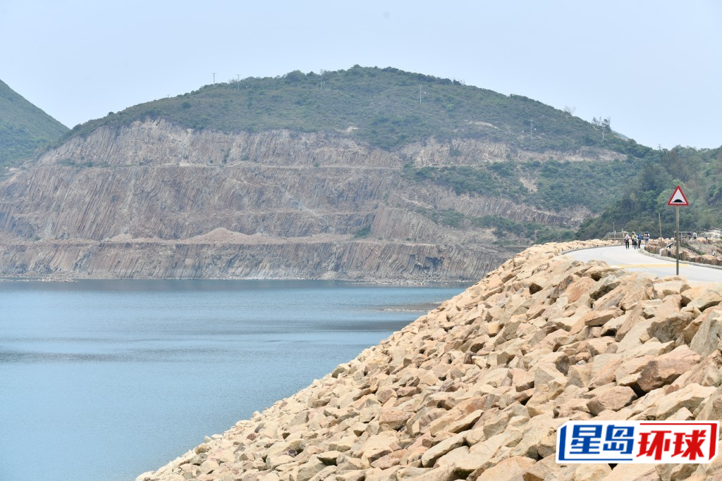 西贡万宜水库东坝。 西贡万宜水库东坝。