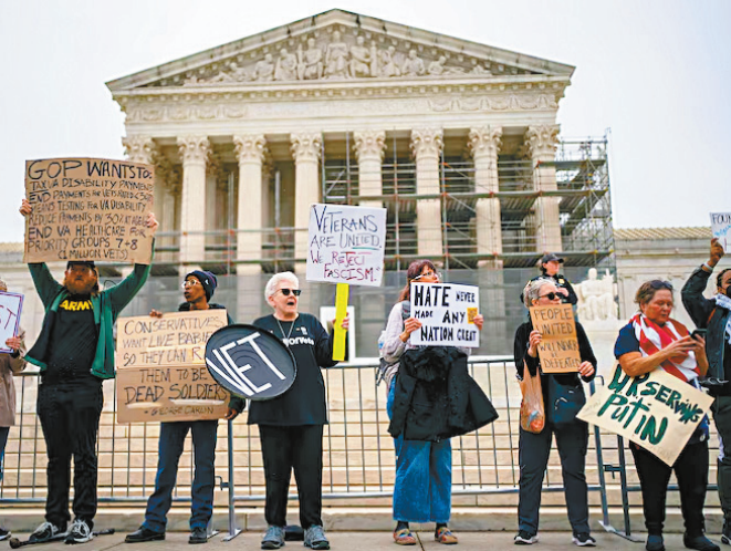 媒体统计显示,总统特朗普重新执政100天以来,由于政策争议,已引发至少220宗诉讼。 媒体统计显示,总统特朗普重新执政100天以来,由于政策争议,已引发至少220宗诉讼。