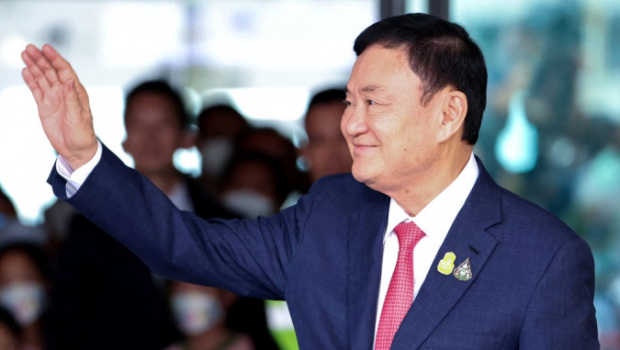 74岁的他信曾2度当选总理,流亡海外15年后,去年返回泰国 74岁的他信曾2度当选总理,流亡海外15年后,去年返回泰国