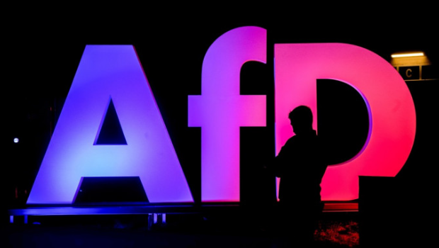 德国另类选择党(AfD)被联邦宪法保护局(BfV)认定为极端组织。 德国另类选择党(AfD)被联邦宪法保护局(BfV)认定为极端组织。