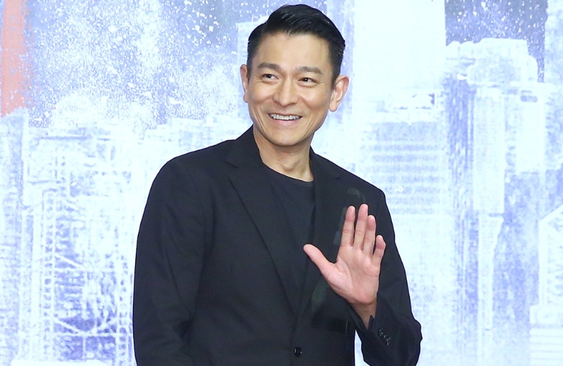 刘德华。 刘德华。