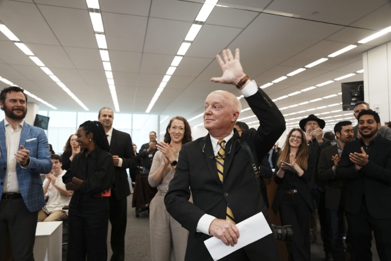 纽时摄影记者米尔斯荣获突发新闻摄影奖。美联社 纽时摄影记者米尔斯荣获突发新闻摄影奖。美联社