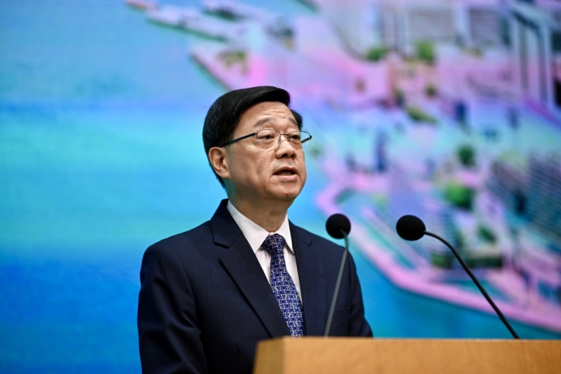 李家超5月10日率团访中东。资料图片.jpg 李家超5月10日率团访中东。资料图片.jpg