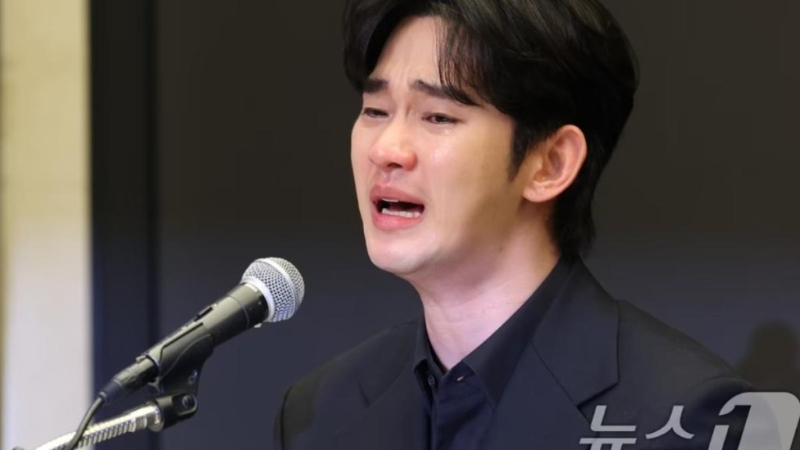 金秀贤一度哭到上气不接下气。 金秀贤一度哭到上气不接下气。