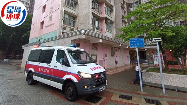 警员到场调查。 警员到场调查。