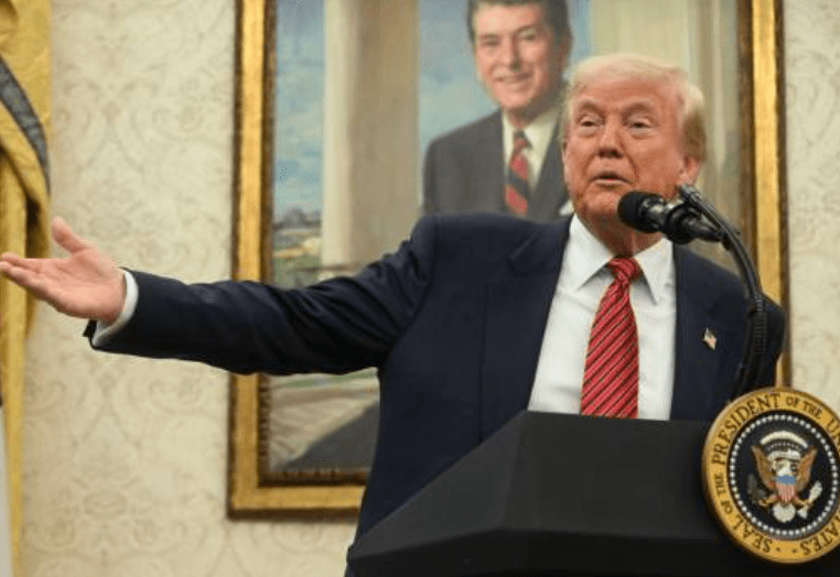 美国总统特朗普政府宣布,计划撤回拜登时代限制人工智能(AI)芯片出口的规定。法新社 美国总统特朗普政府宣布,计划撤回拜登时代限制人工智能(AI)芯片出口的规定。法新社