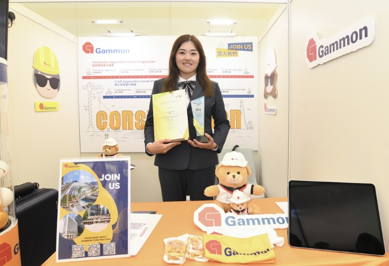 张穗笙指出,自己能够见证将一块“烂地”建成大厦,筑成市民的安乐窝,“那份满足感难以形容”。 何君健摄 张穗笙指出,自己能够见证将一块“烂地”建成大厦,筑成市民的安乐窝,“那份满足感难以形容”。 何君健摄