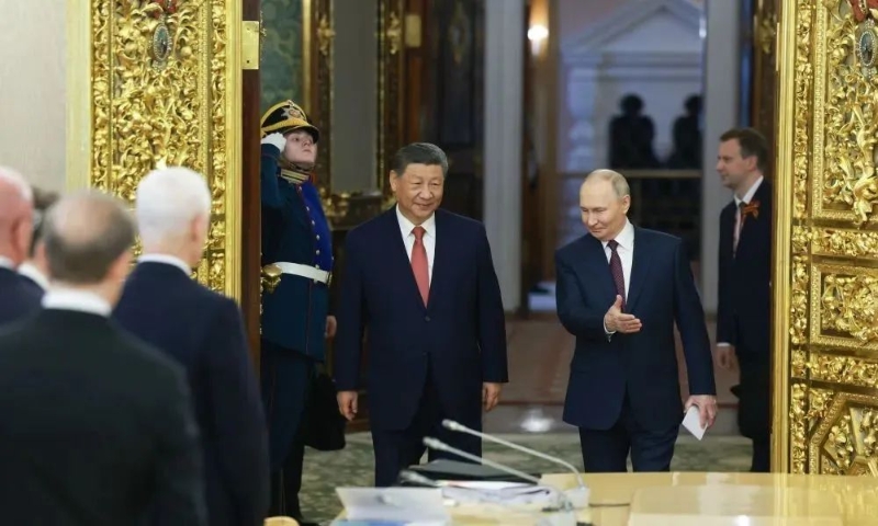 俄罗斯总统普京同中国国家主席习近平在莫斯科克里姆林宫举行会谈。 俄罗斯总统普京同中国国家主席习近平在莫斯科克里姆林宫举行会谈。