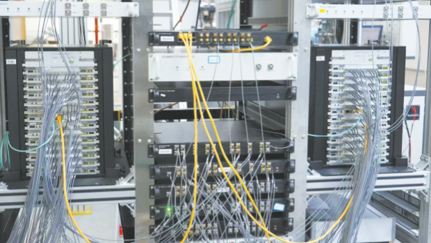 中国第四代自主量子计算测控系统“本源天机4.0” 中国第四代自主量子计算测控系统“本源天机4.0”