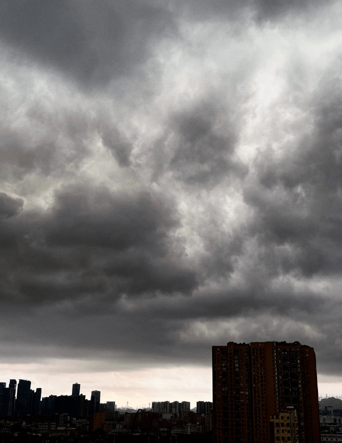 深圳暴雨来袭。 深圳暴雨来袭。