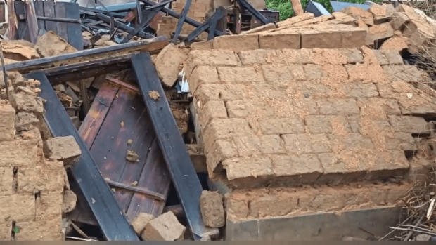 民房垮塌 民房垮塌