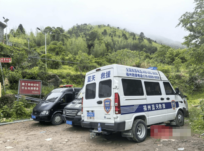 多部门开展救援行动。 多部门开展救援行动。