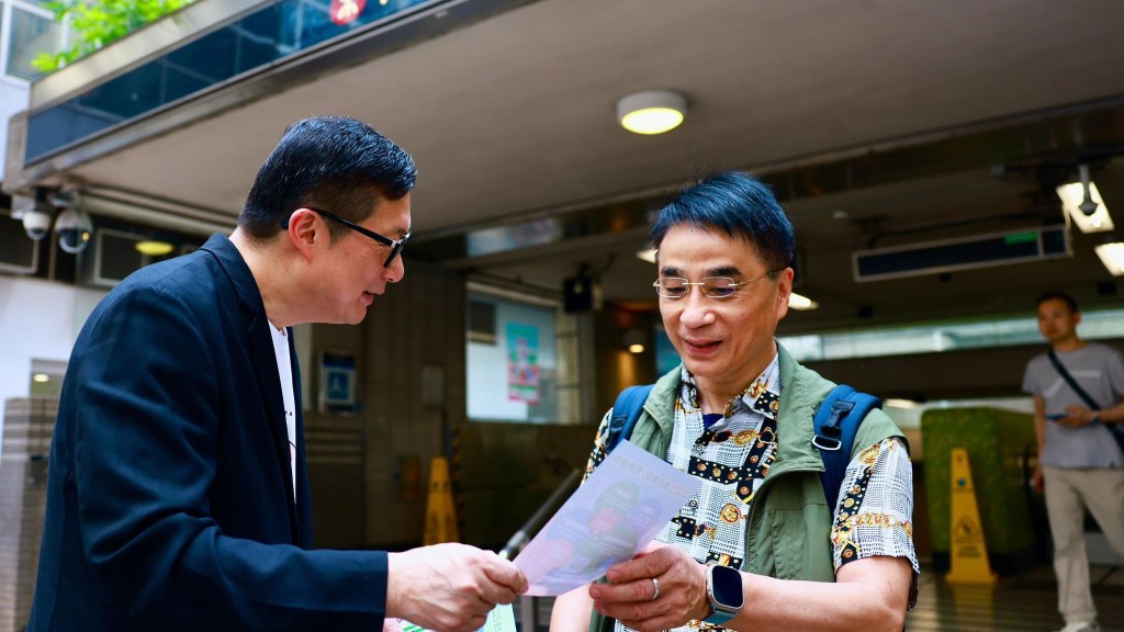 保安局局长邓炳强 保安局局长邓炳强