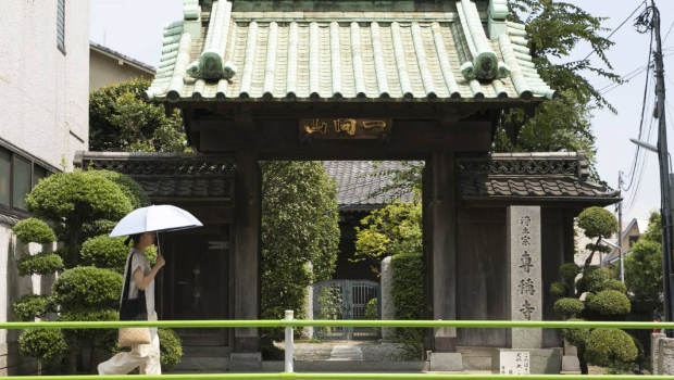 中国资本近年大举收购日本寺庙。 中国资本近年大举收购日本寺庙。