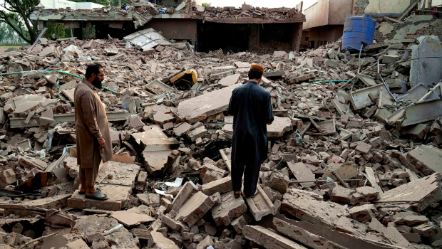 画面为7日巴基斯坦旁遮普邦(Punjab)民房被印度飞弹击中后沦为瓦砾堆。 画面为7日巴基斯坦旁遮普邦(Punjab)民房被印度飞弹击中后沦为瓦砾堆。