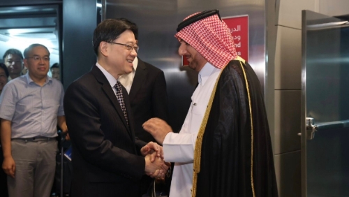 李家超率团访卡塔尔及科威特。李家超Facebook图片 李家超率团访卡塔尔及科威特。李家超Facebook图片