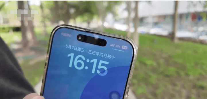 民众手机上出现了5G-A信号。 央视.png 民众手机上出现了5G-A信号。 央视.png