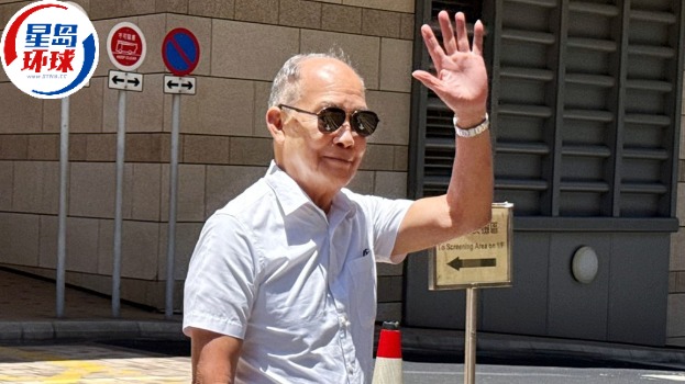 财利船厂维修部前主管罗炳生庭上指,曾于南丫海难事发后看过南丫四号图则,发现部份有冲突。 财利船厂维修部前主管罗炳生庭上指,曾于南丫海难事发后看过南丫四号图则,发现部份有冲突。