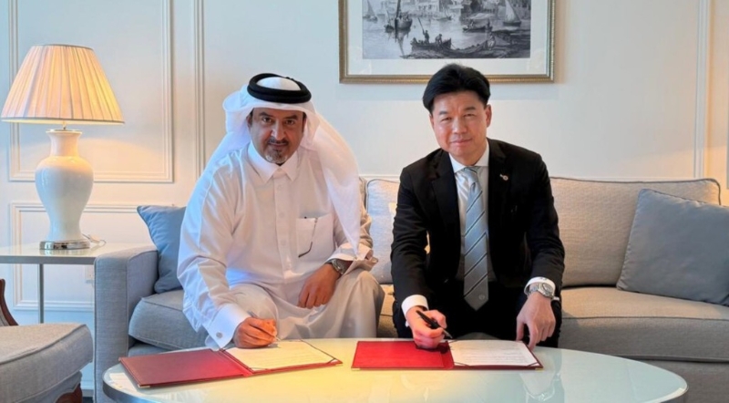律师会会长汤文龙与卡塔尔律师协会主席Mubarak Al Sulaiti代表双方机构签署谅解备忘录。 (律师会提供)1 律师会会长汤文龙与卡塔尔律师协会主席Mubarak Al Sulaiti代表双方机构签署谅解备忘录。 (律师会提供)1