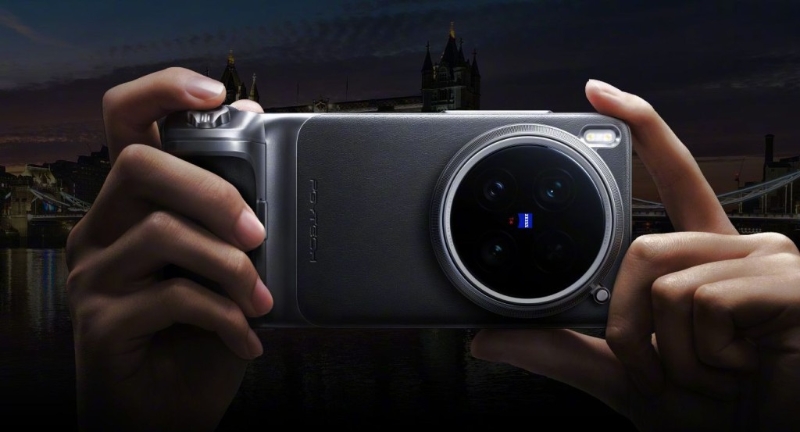 vivo早前推出的X200 Ultra vivo早前推出的X200 Ultra