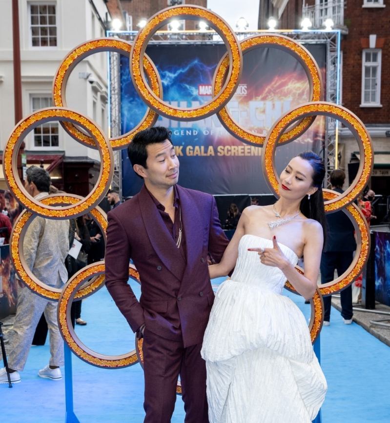 刘思慕凭《尚气》而走红,戏中与陈法拉饰演母子。 刘思慕凭《尚气》而走红,戏中与陈法拉饰演母子。