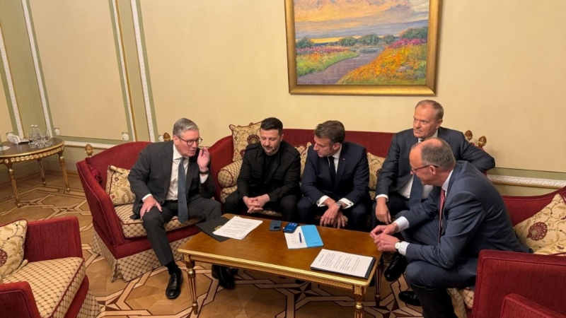 欧洲领导人从乌克兰致电特朗普,讨论俄乌周一起停火30天。 欧洲领导人从乌克兰致电特朗普,讨论俄乌周一起停火30天。