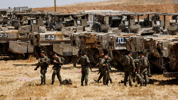 以军空袭加沙目标至少16人死亡 。 以军空袭加沙目标至少16人死亡 。