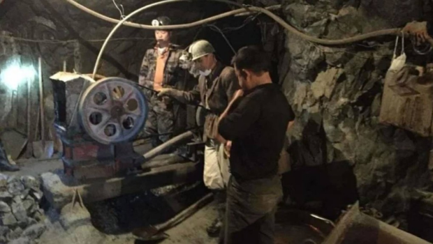 湖南3客擅闯封禁矿洞 湖南3客擅闯封禁矿洞