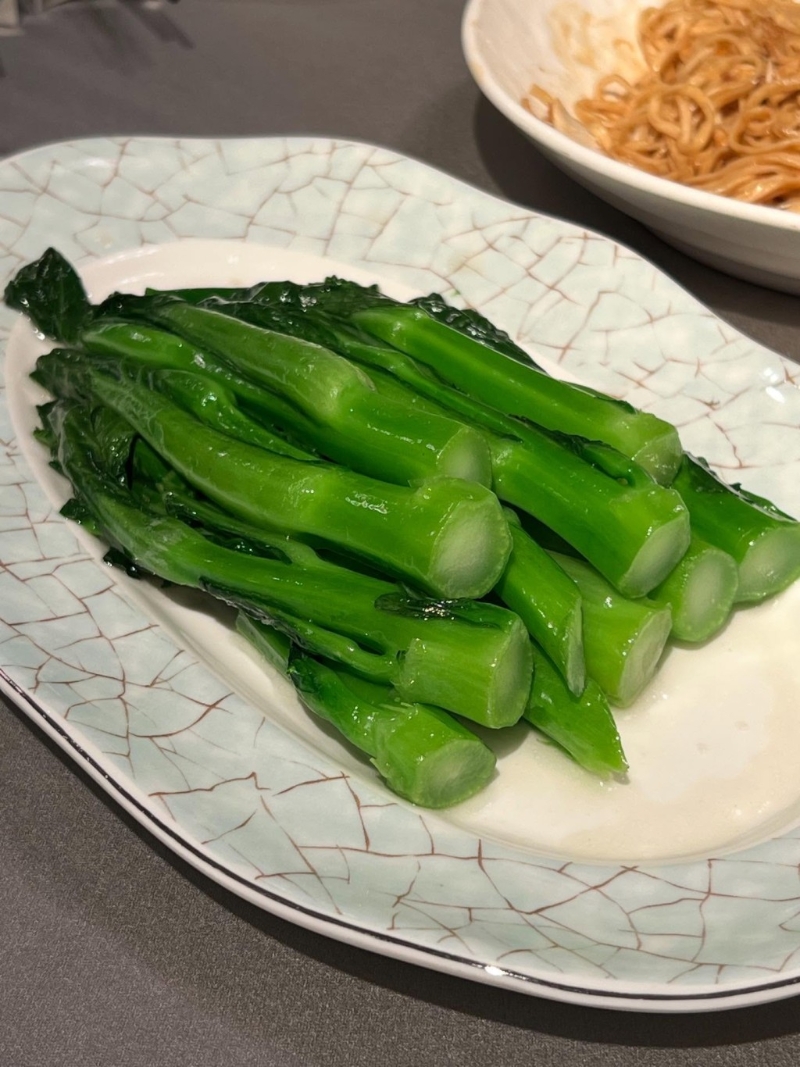 台湾旅客早前来港首次品尝菜心后就对其念念不忘,大赞味道“惊为天人”,没想到却引起一场台港网民大战。 台湾旅客早前来港首次品尝菜心后就对其念念不忘,大赞味道“惊为天人”,没想到却引起一场台港网民大战。